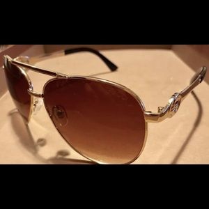 Women’s Gucci Aviator Sunglasses